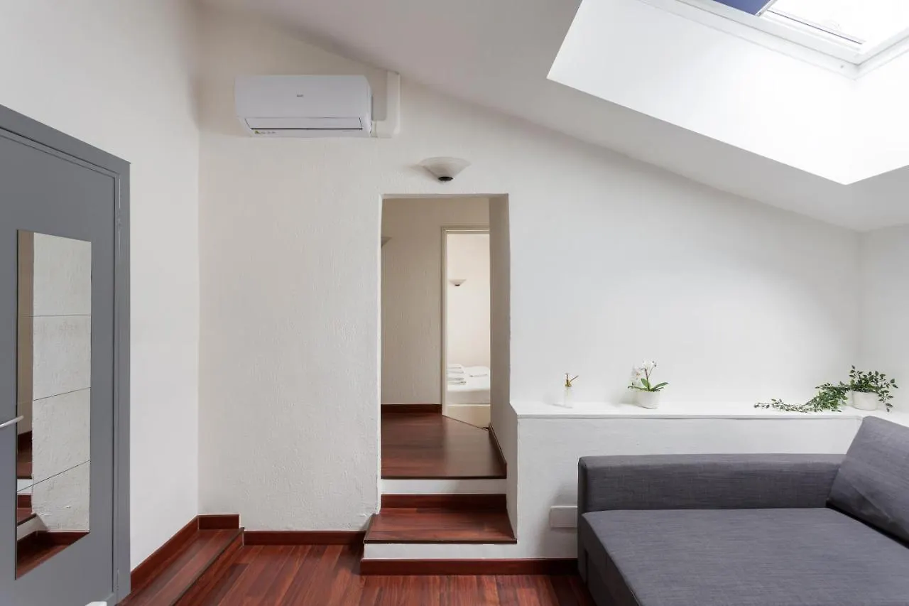 1 Bedroom & 1 Living Room Apt - Duomo 5 Mailand 0*,
